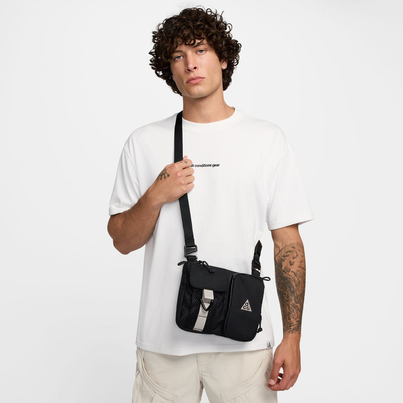 Nike ACG "DAYMAX" Crossbody Bag (3L) (010 - Black/College Grey/College Grey)