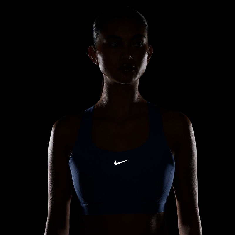 Women’s Swift High-Support Lightly Lined Sports Bra (468 - Aluminum/Reflective Silver)