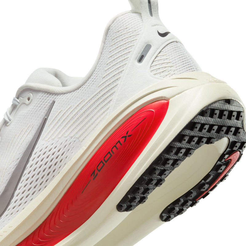 Men’s Vomero 18 (001 - Platinum Tint/Metallic Pewter-Siren Red)