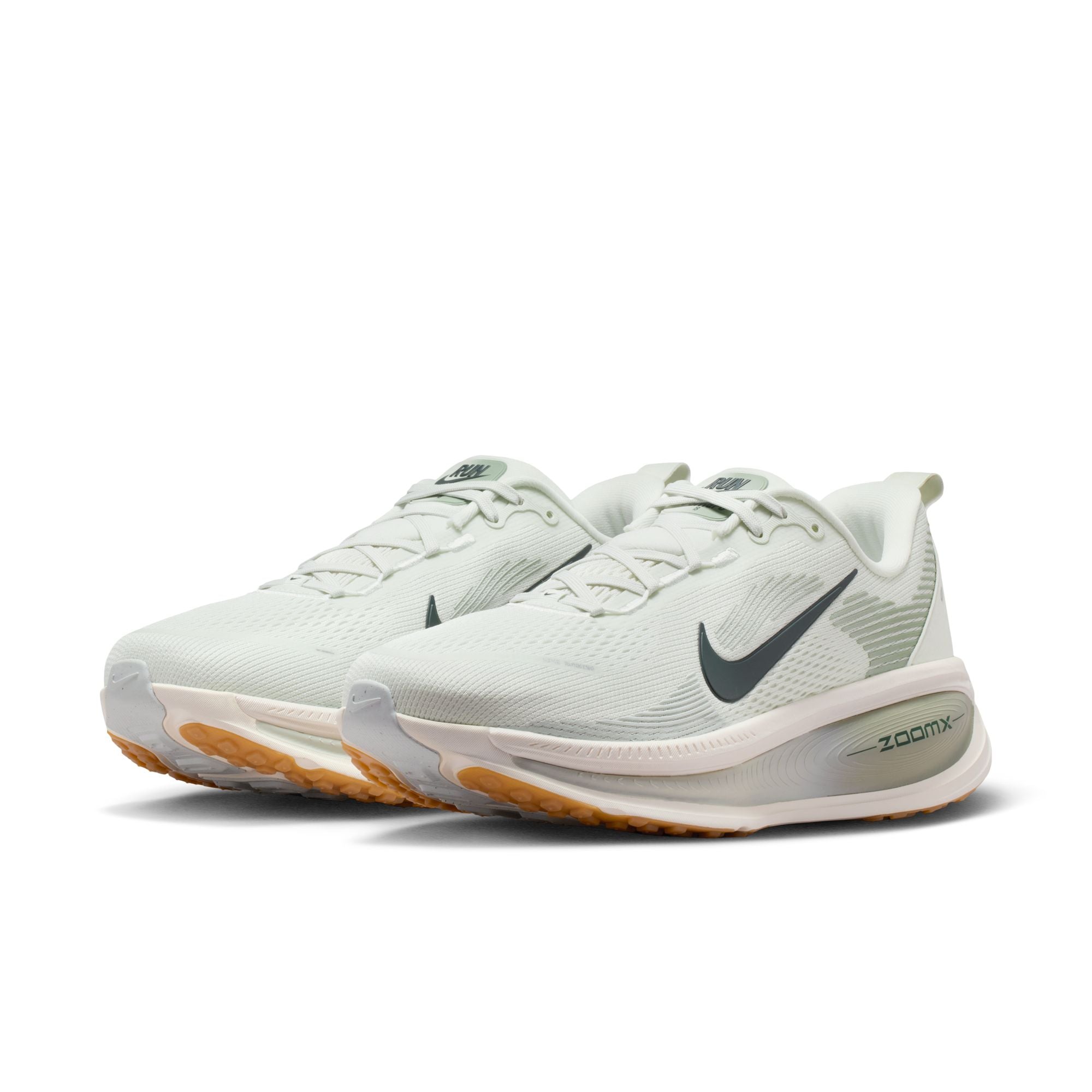 ナチュラルホワイトアップ Men's Vomero 18 (020 - Spruce Aura/Black Spruce-Jade Horizon) — TC
