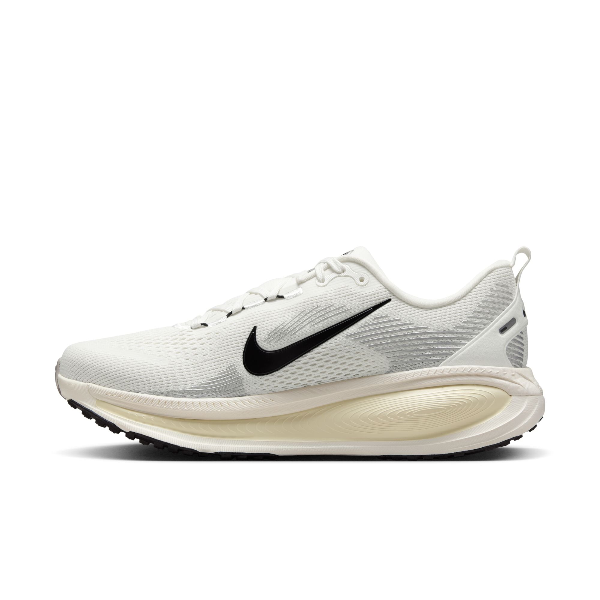 Men's Vomero 18 (101 - Summit White/Black-Coconut Milk) — TC