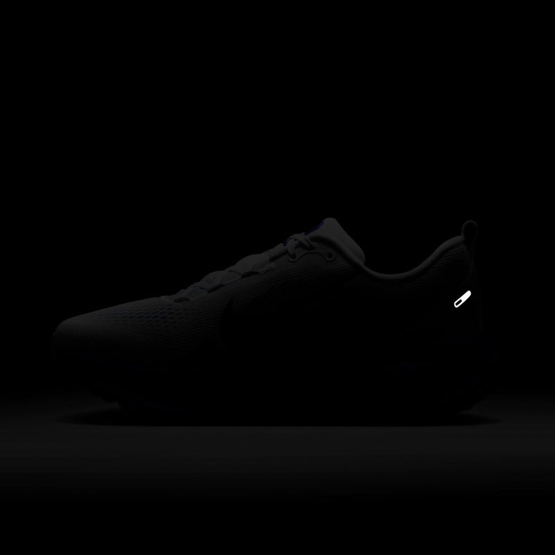 Men's Vomero 18 (104 - White/Black-Blue Tint-Light Marine)