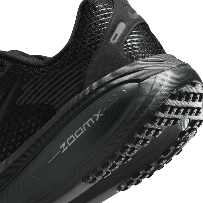 Women's Vomero 18 (004 - Black/Black-Dk Smoke Grey-Lt Smoke Grey)