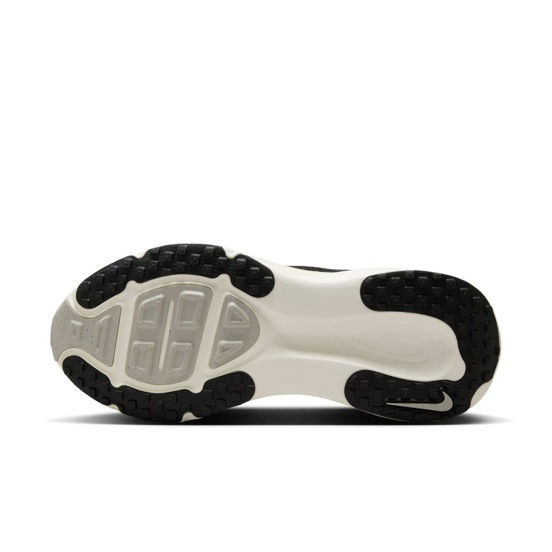 Women's Vomero 18 (005 - Black/Summit White-Coconut Milk)