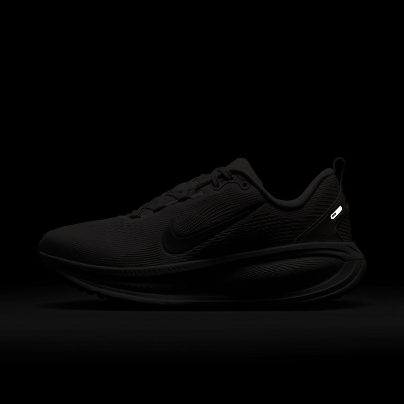 Women's Vomero 18 (007 - Vast Grey/Wolf Grey-Summit White-Hemp)