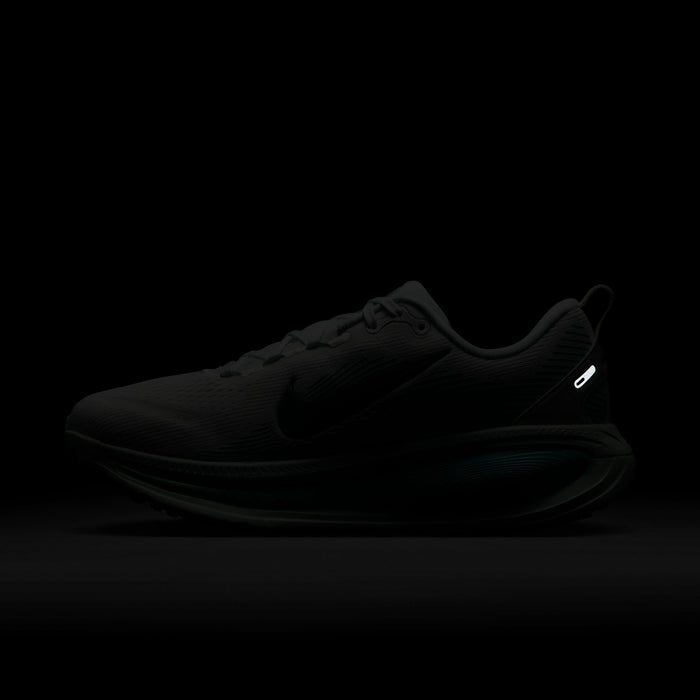 Women's Vomero 18 (106 - White/Cannon-Bleached Turq-Mint Foam)