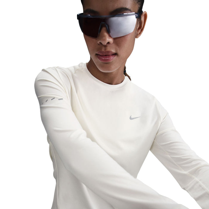 Women's Swift Dri-FIT UV Long Sleeve (133 - Sail/Reflective Silver)