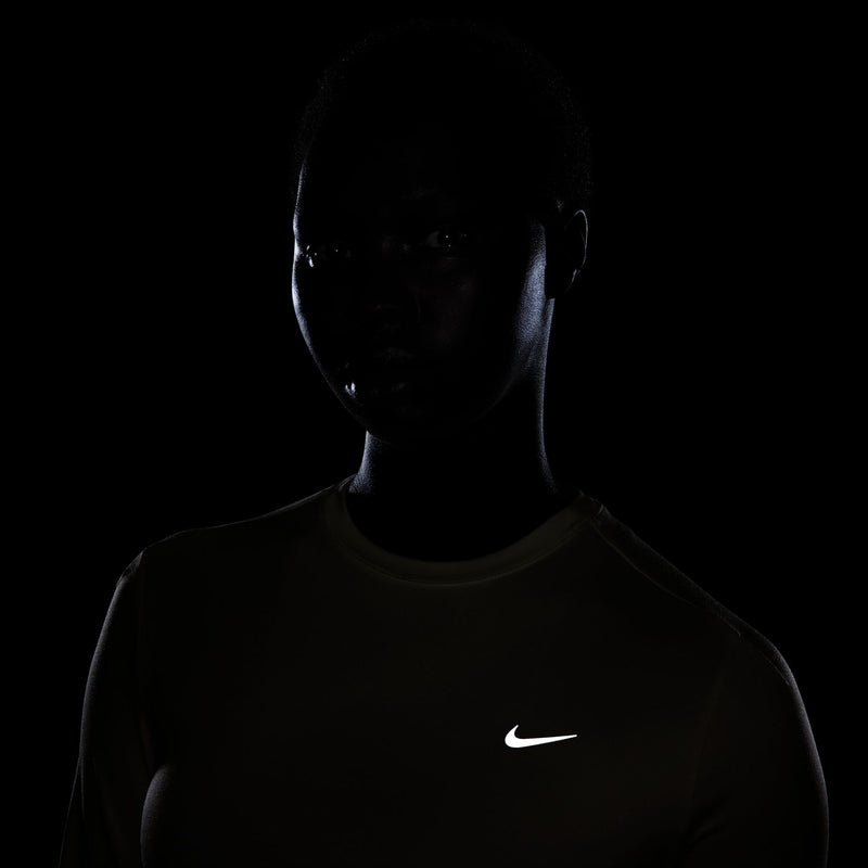 Women's Swift Dri-FIT UV Long Sleeve (133 - Sail/Reflective Silver)