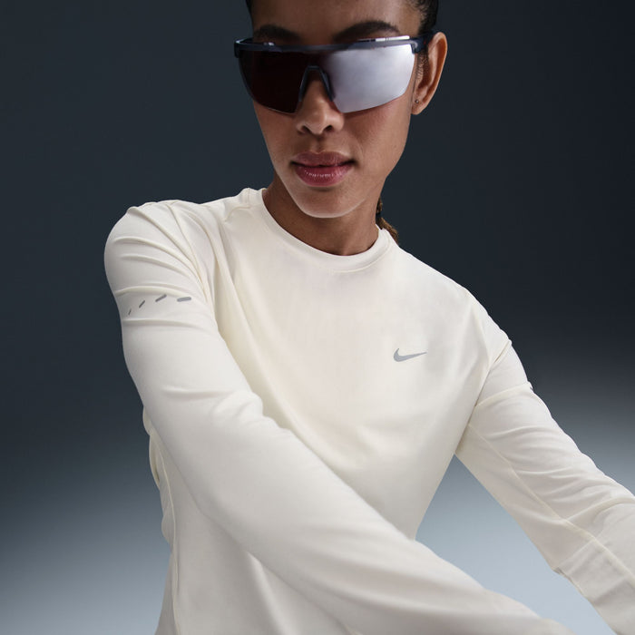 Women's Swift Dri-FIT UV Long Sleeve (133 - Sail/Reflective Silver)