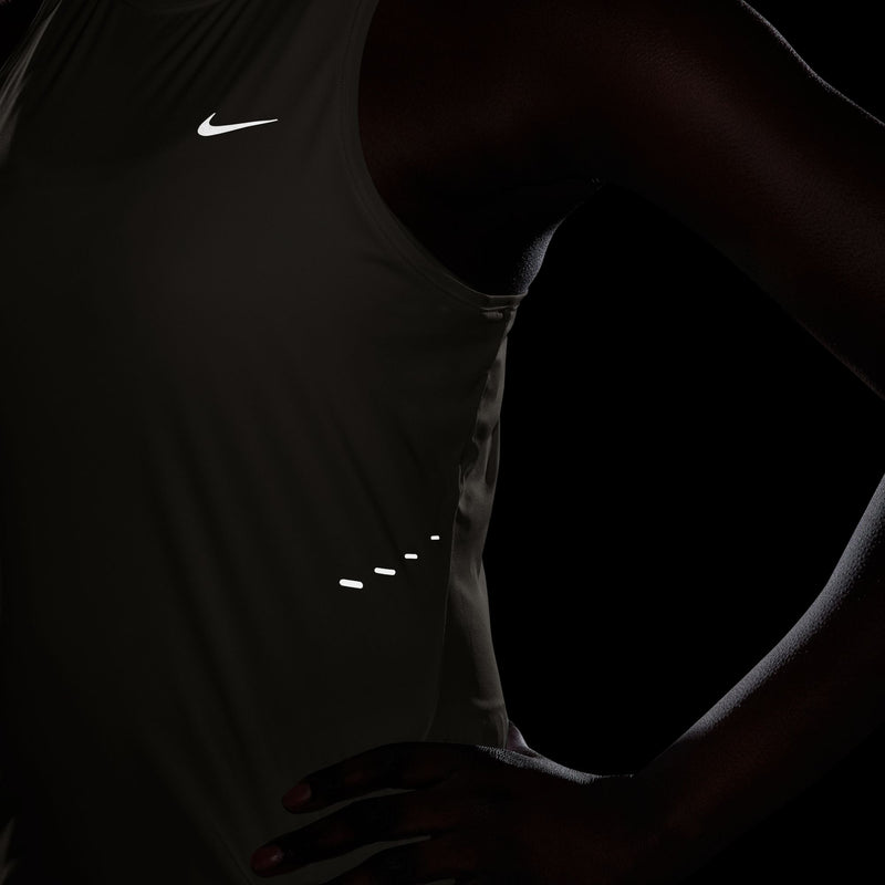 Women's Swift Dri-FIT Running Tank Top (133 - Sail/Reflective Silver)
