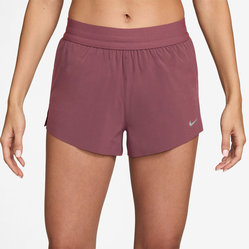 Women's Swift Dri-FIT Mid-Rise 2.5" Brief-Lined Running Shorts (654 - Pink Smoke/Reflective Silver)