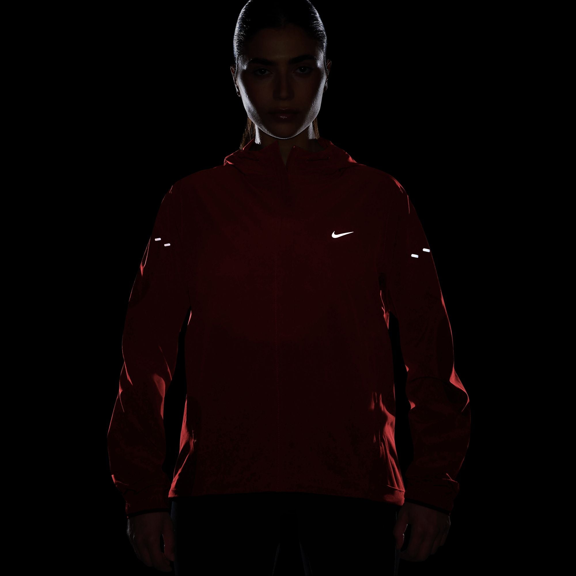 Women's Swift Repel Packable Running Jacket (696 - LT Crimson