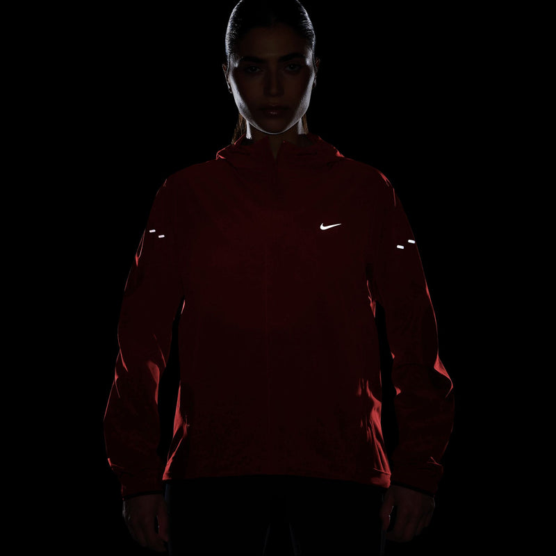 Women's Swift Repel Packable Running Jacket (696 - LT Crimson/Reflective Silver)