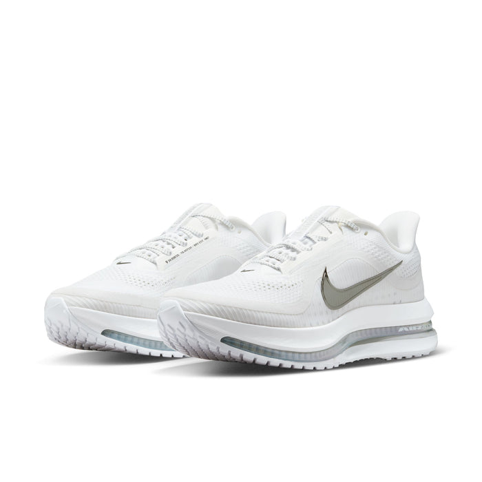 Men's Pegasus Premium (102 - White/Metallic Silver-Metallic Silver)