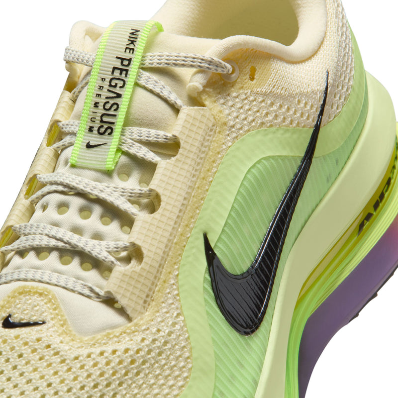 Men's Pegasus Premium (701 - Alabaster/Black-Barely Volt-Volt Ice)