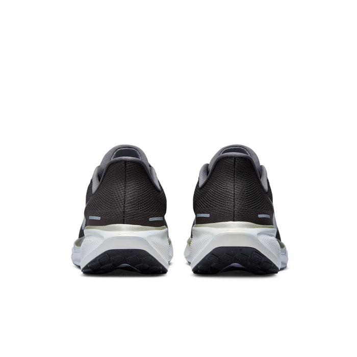 Men's Pegasus 41 "Jakob Ingebrigtsen" (200 -  Medium Ash/Mtlc Gold Grain-Summit White)