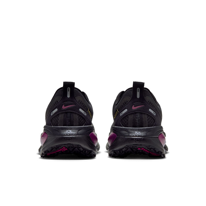 Women's Vomero 18 GORE-TEX (Black/Metallic Silver-True Berry)