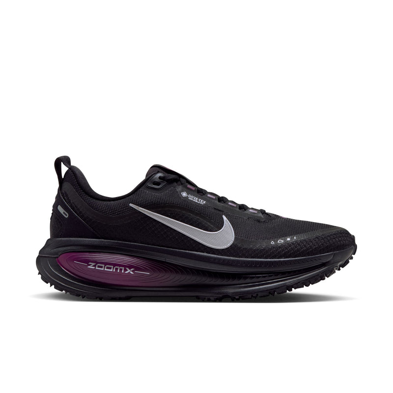 Women's Vomero 18 GORE-TEX (Black/Metallic Silver-True Berry)