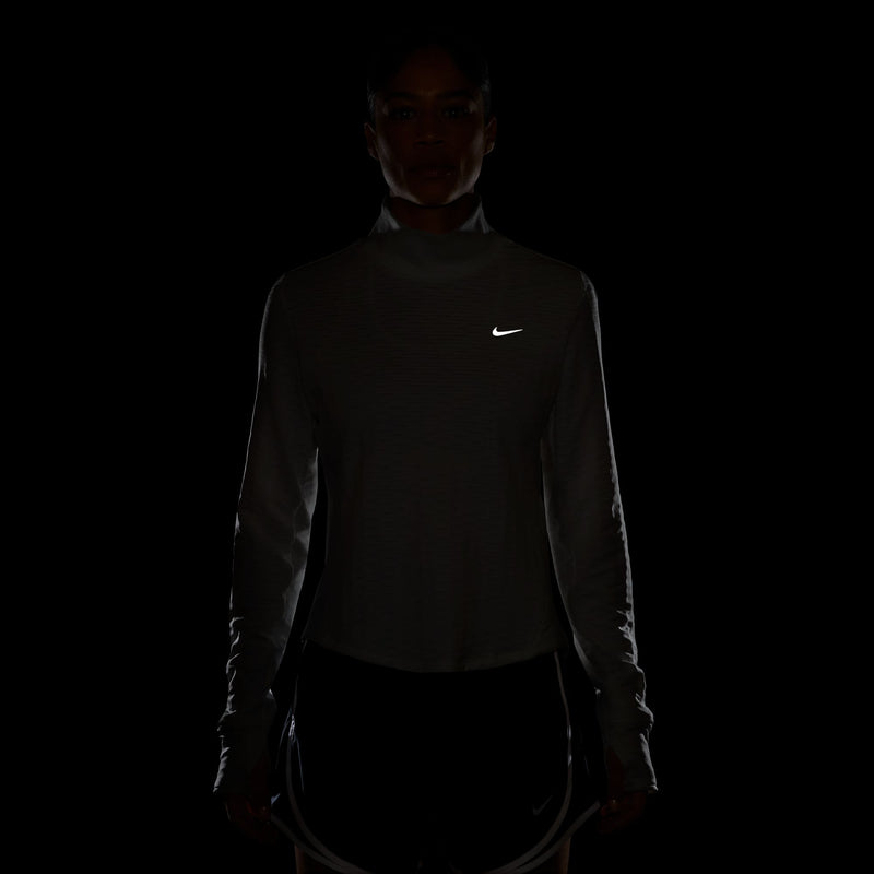 Women's Swift Therma-FIT Turtle-Neck Running Top (133 - Sail/Reflective Silver)