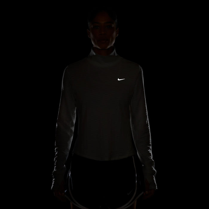 Women's Swift Therma-FIT Turtle-Neck Running Top (133 - Sail/Reflective Silver)