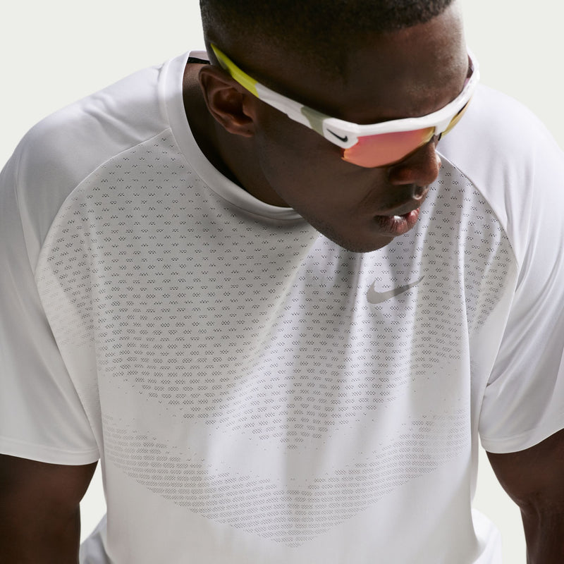 Men's Stride Dri-FIT ADV Short-Sleeve Running Top (100 - White/Reflective Silver)