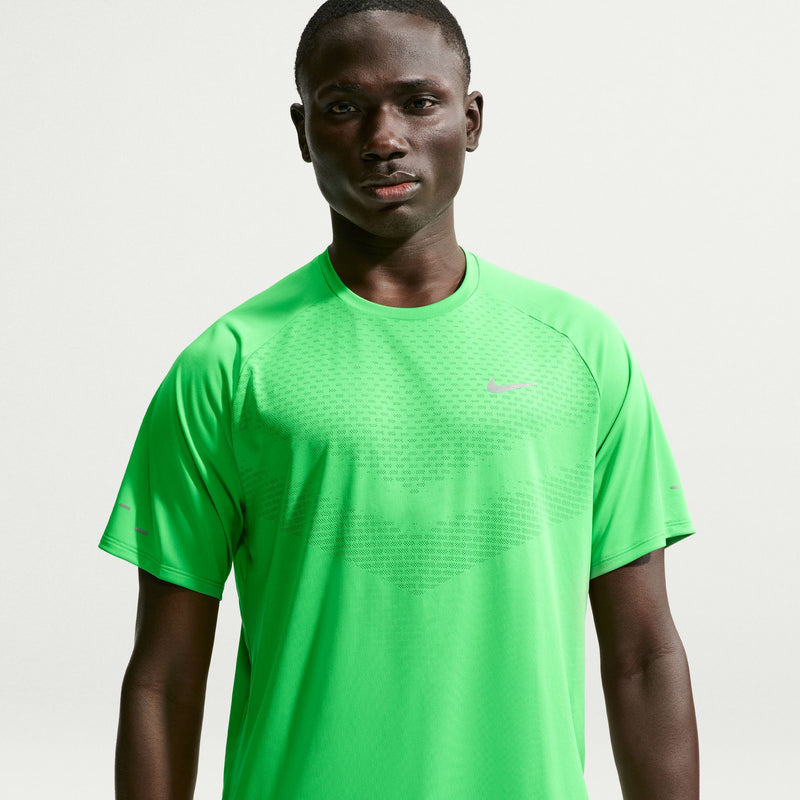 Men's Stride Dri-FIT ADV Short-Sleeve Running Top (329 - Green Spark/Reflective Silver)