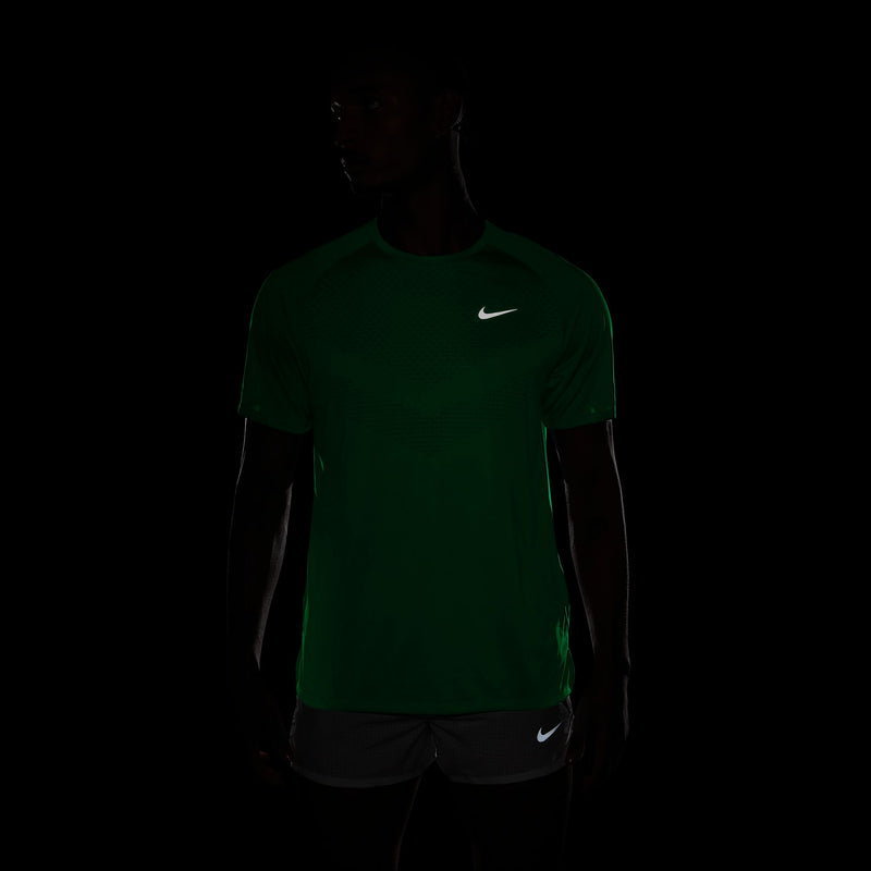 Men's Stride Dri-FIT ADV Short-Sleeve Running Top (329 - Green Spark/Reflective Silver)