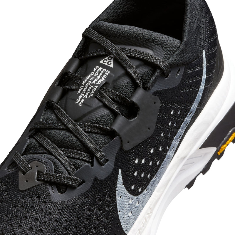 Women’s ACG Zegama (001 - Black/Summit White-Safety Orange)