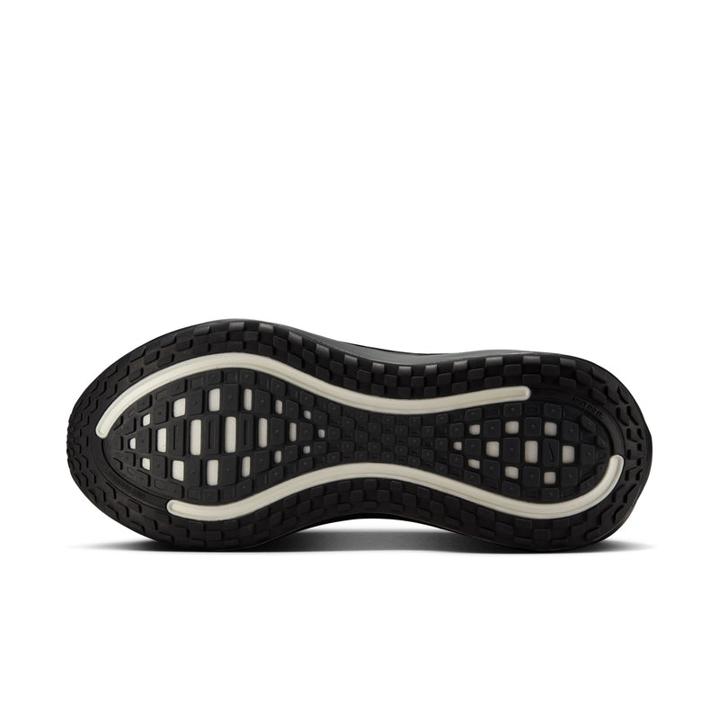 Women's Vomero Plus (001 - Black/Dk Smoke Grey-Mtlc Dark Grey)