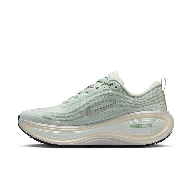 Women's Vomero Plus (004 - Light Silver/Metallic Silver)