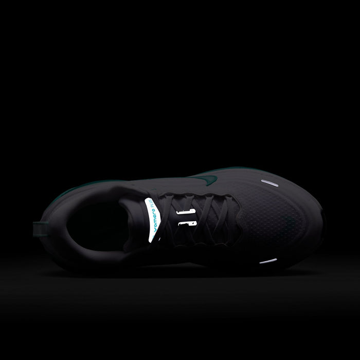 Women's Vomero Plus (100 - White/Bleached Turq-Mint Foam)