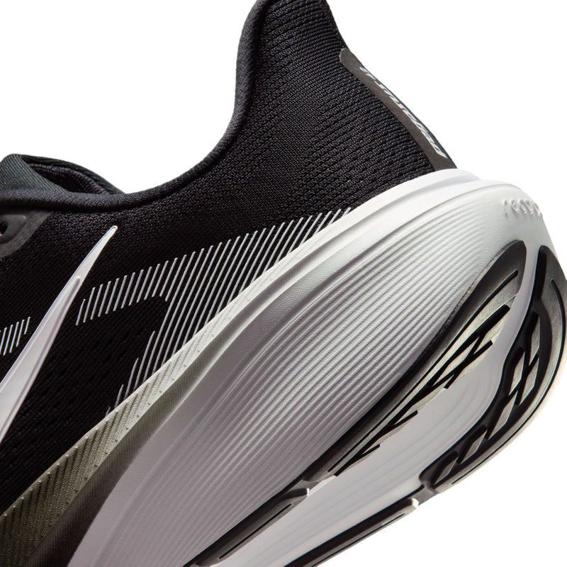 Men's Pegasus 42 (001 - Black/White-Photon Dust)