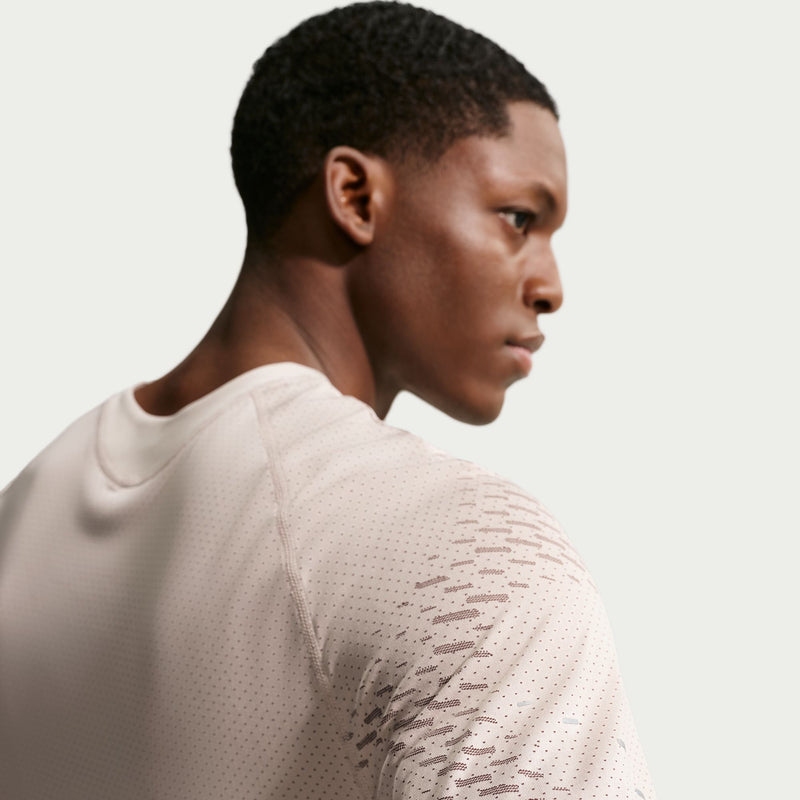 Men's Stride Dri-FIT ADV Short-Sleeve Running Top (236 - Cream II/Mink Brown/Reflective Silver)