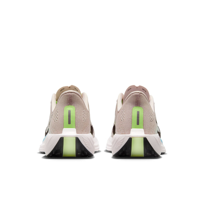 Women’s Pegasus Plus (602 - Silt Red/Black-Barely Volt-Platinum Tint)