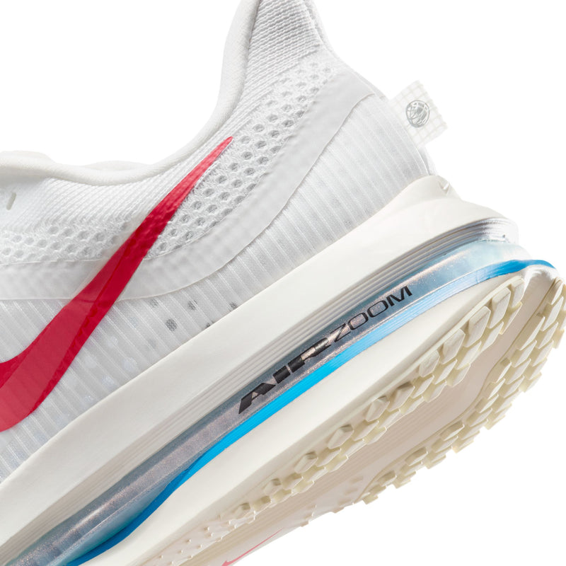 Women's Pegasus Premium (111 - White/White-Sail-Black)