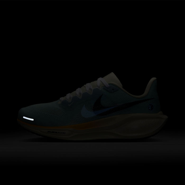 Women's Pegasus 41 (441 - Glacier Blue/Midnight Navy-Sail)