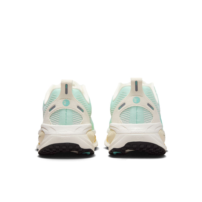 Women's Vomero 18 (331 - Mint Foam/Bleached Turq-Sail-Topaz Gold)
