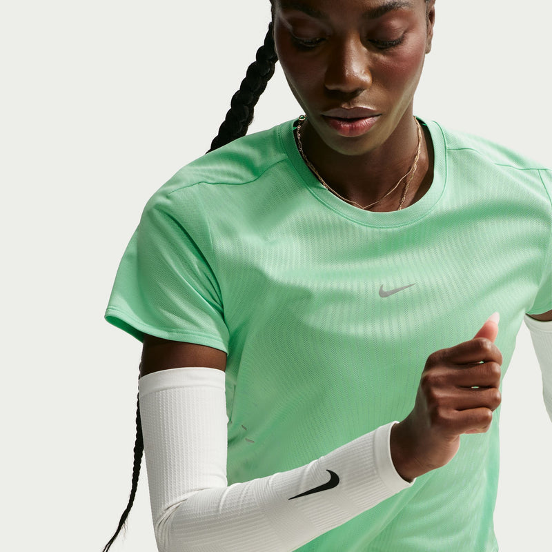 Women's Swift Aero-FIT Short-Sleeve Running Top (336 - Illusion Green/Aluminum/Reflective Silver