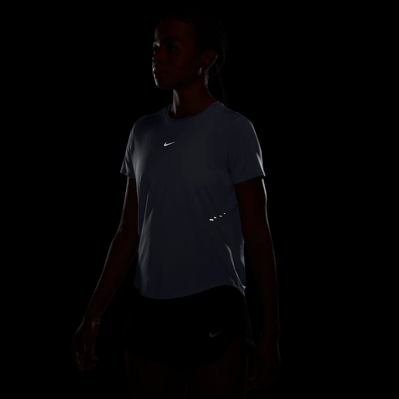 Women's Swift Aero-FIT Short-Sleeve Running Top (468 - Aluminum/Pure Platinum/Reflective Silver)
