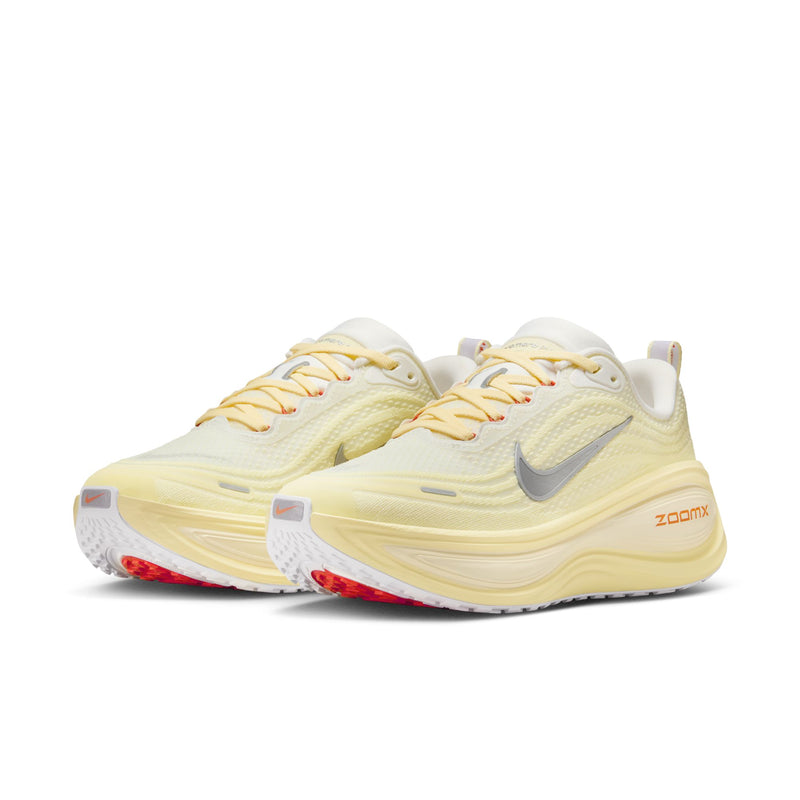 Women's Vomero Plus (100- Summit White/ Metallic Silver)