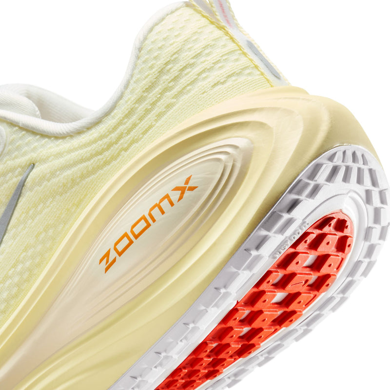 Women's Vomero Plus (100- Summit White/ Metallic Silver)