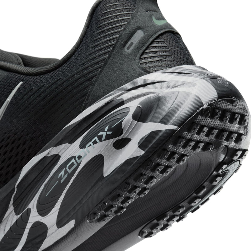 Men's Vomero 18 (060 - Anthracite/Reflect Silver-Cannon)