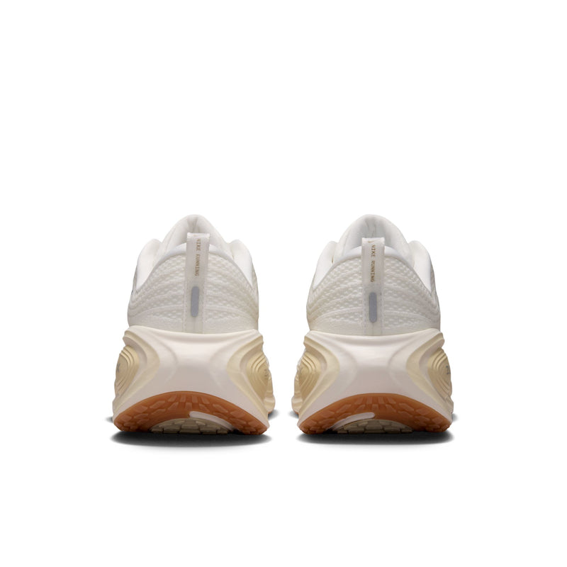 Men's Vomero Plus (100 - Sail/Metallic Silver-Coconut Milk)