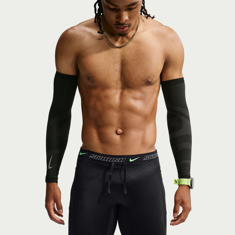 Men's Stride Dri-FIT 1/2-Length Running Tights (010 - Black/Illusion Green/Reflective Silver)