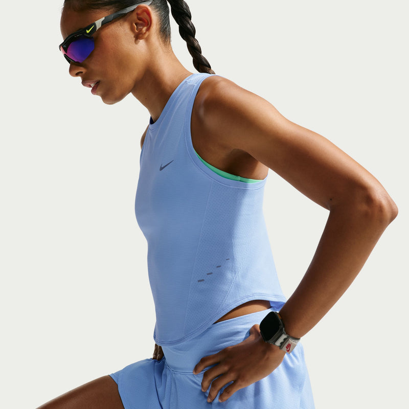 Women's Swift Women's Dri-FIT Seamless Cropped Running Tank Top (468 - Aluminum/Cool Grey/Reflective Silver)