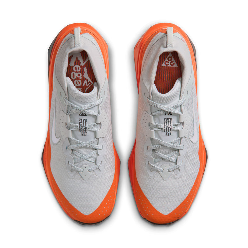 Men’s ACG Zegama Trail GORE-TEX (001 - Light Silver/Summit White-Safety Orange)