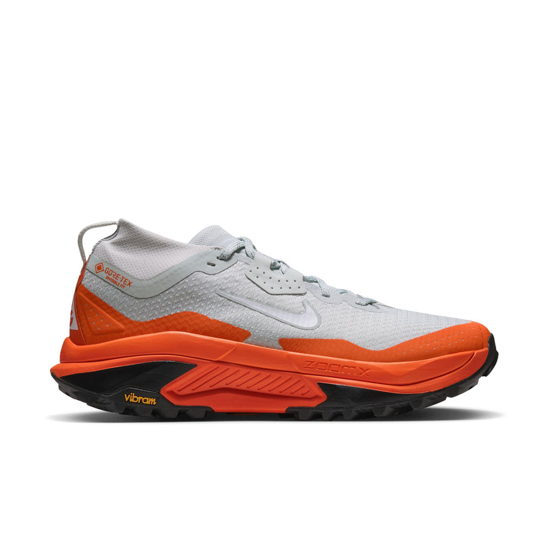 Men’s ACG Zegama Trail GORE-TEX (001 - Light Silver/Summit White-Safety Orange)
