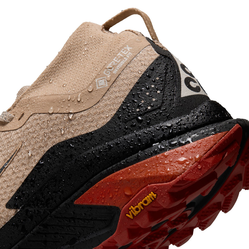 Men’s ACG Zegama Trail GORE-TEX (200 - Linen/Black-Lt Crimson-Lt Orewood Brn)