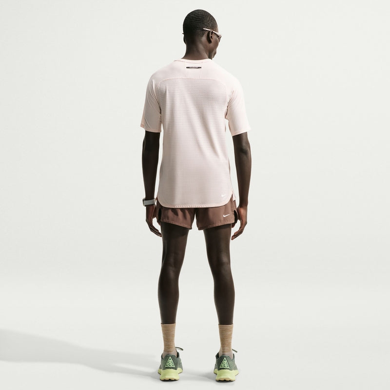 Men's ACG "Solar Chase" Dri-FIT ADV Trail Running Top (104 - Lt Orewood Brn/Summit White)