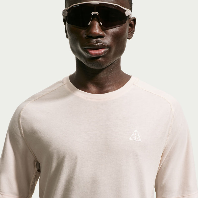 Men's ACG "Solar Chase" Dri-FIT ADV Trail Running Top (104 - Lt Orewood Brn/Summit White)
